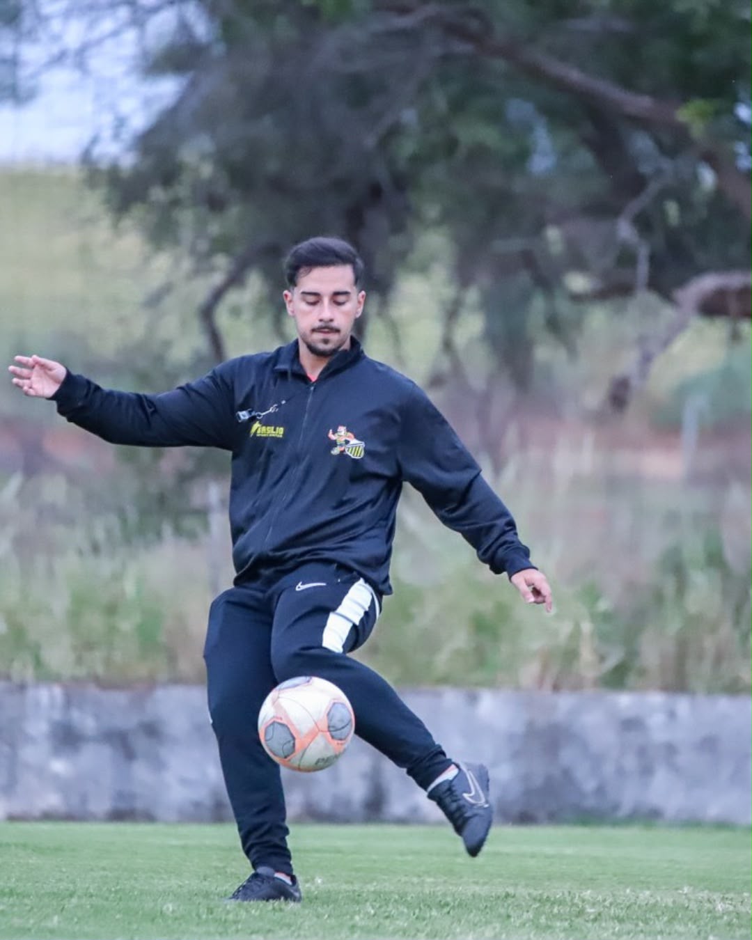 Turma da Basílio Sport Center reunida em quadra